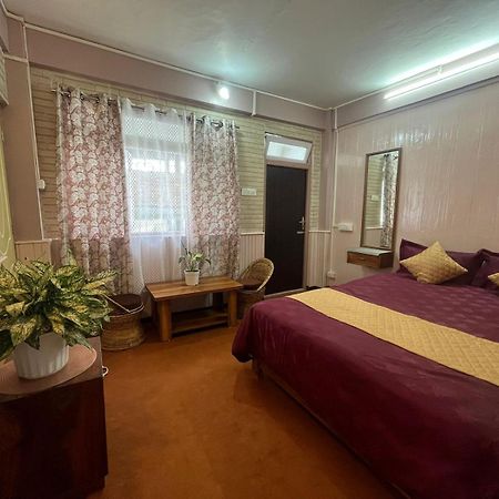 דרג'ילינג Alleria Homestay מראה חיצוני תמונה