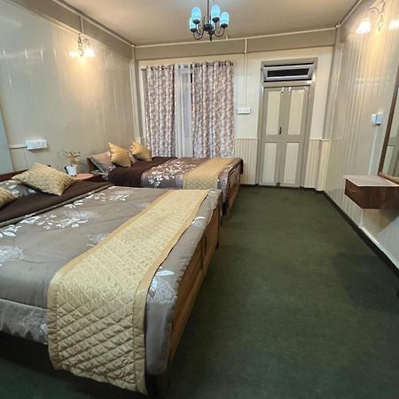 דרג'ילינג Alleria Homestay מראה חיצוני תמונה