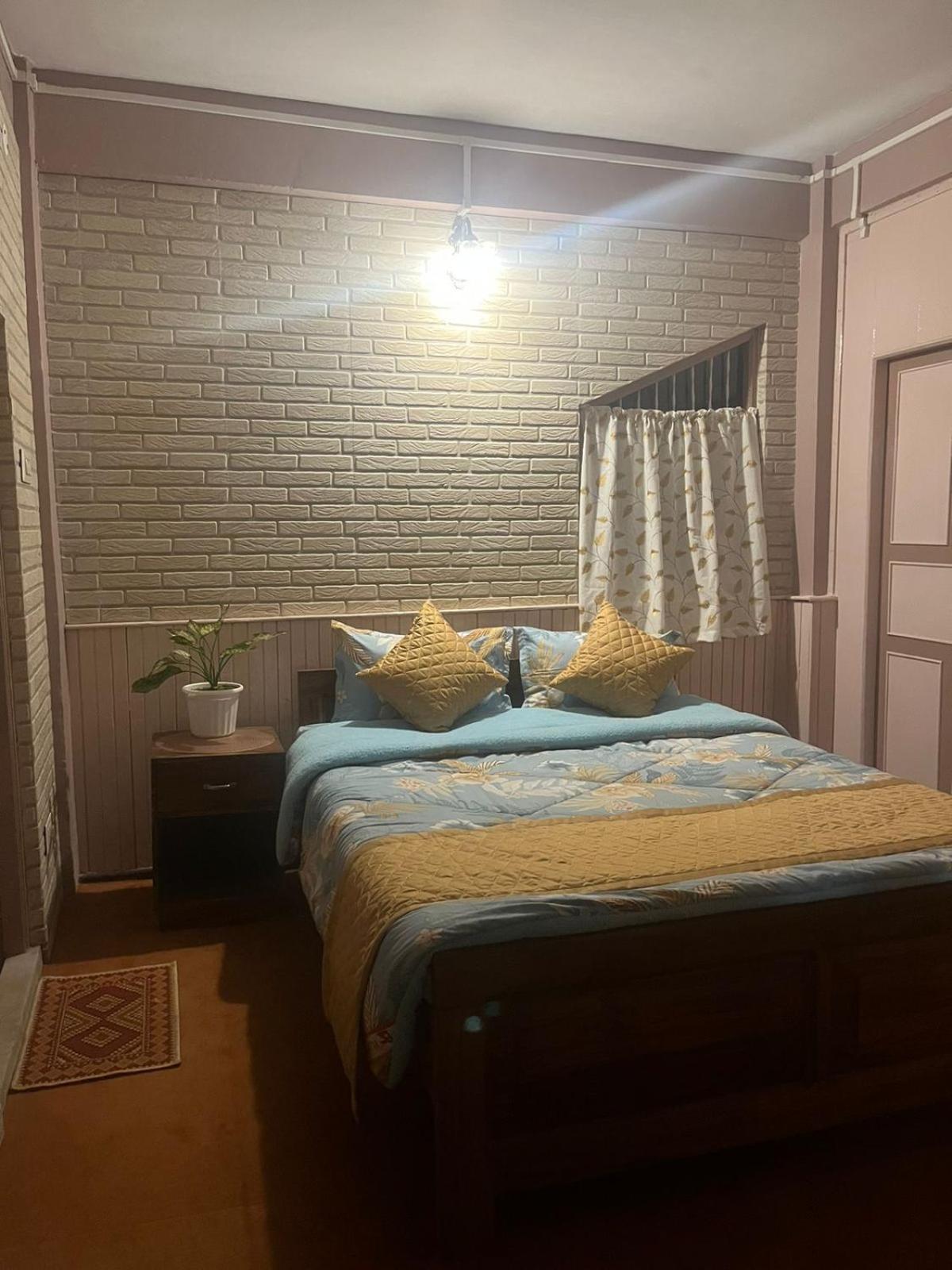דרג'ילינג Alleria Homestay מראה חיצוני תמונה